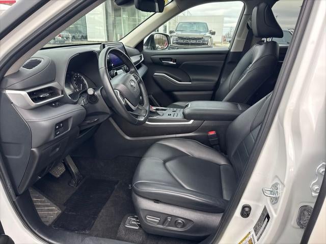 2024 Toyota Highlander XLE