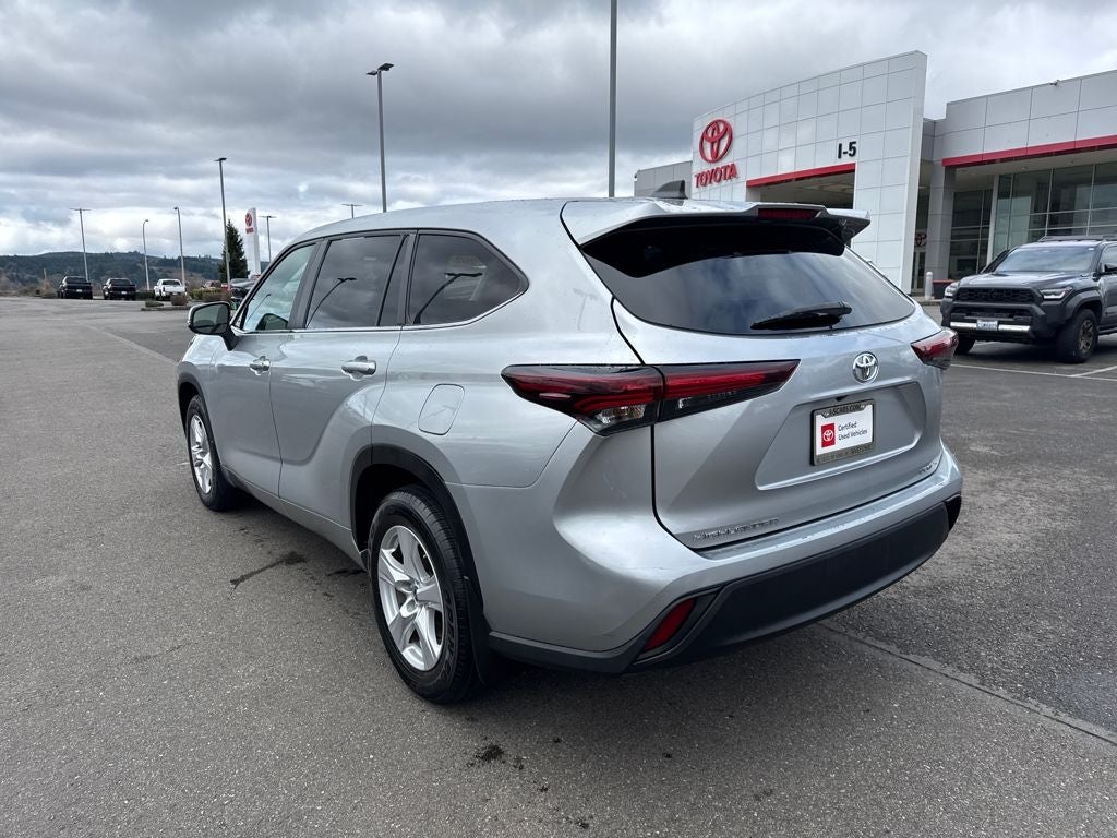 2024 Toyota Highlander LE