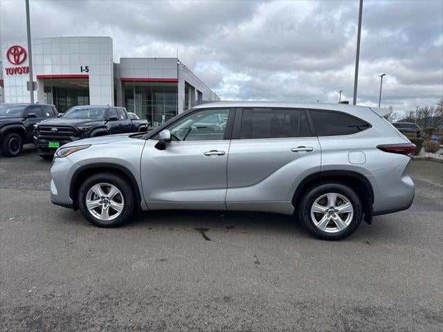 2024 Toyota Highlander LE