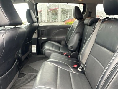 2015 Toyota Sienna SE Premium 8 Passenger