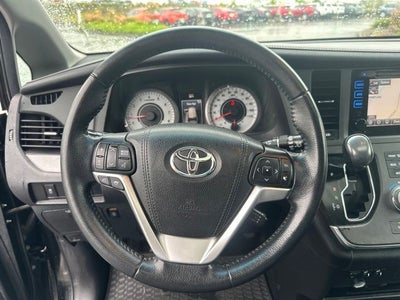 2015 Toyota Sienna SE Premium 8 Passenger