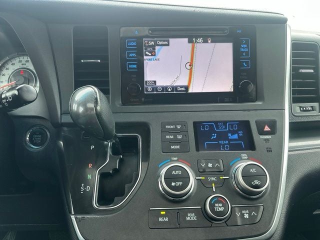 2015 Toyota Sienna SE Premium 8 Passenger