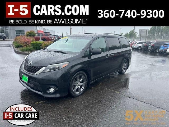 2015 Toyota Sienna SE Premium 8 Passenger
