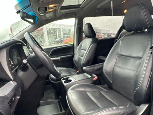 2015 Toyota Sienna SE Premium 8 Passenger