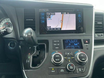 2015 Toyota Sienna SE Premium 8 Passenger