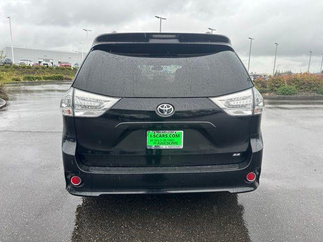 2015 Toyota Sienna SE Premium 8 Passenger