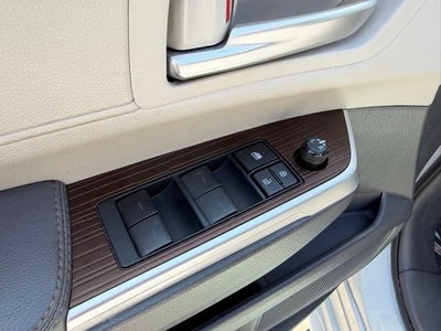 2023 Toyota Sienna XLE 8 Passenger