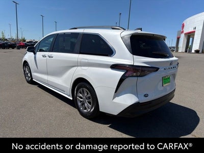 2023 Toyota Sienna XLE 8 Passenger