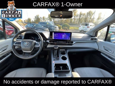 2025 Toyota Sienna XLE 8 Passenger