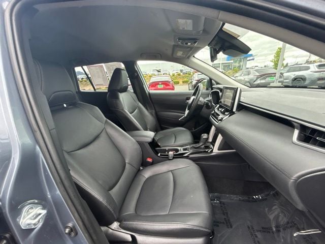 2025 Toyota Corolla Cross XLE