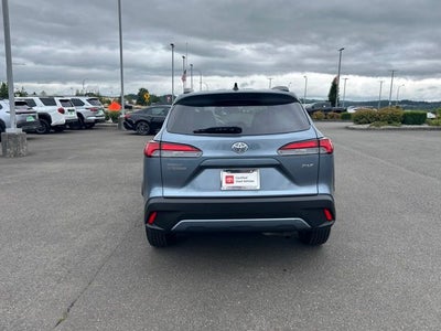 2025 Toyota Corolla Cross XLE