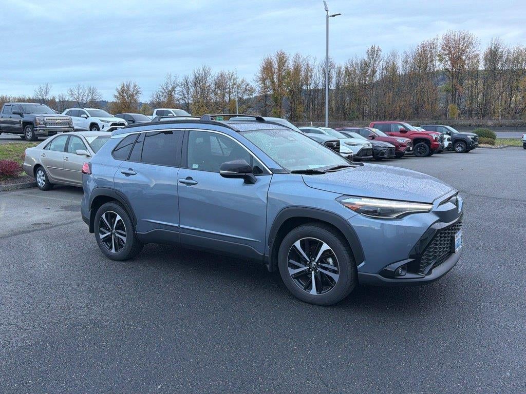 2025 Toyota Corolla Cross Hybrid XSE