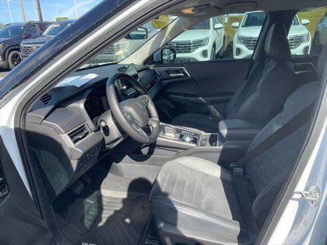 2023 Mitsubishi Outlander PHEV SE