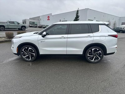 2023 Mitsubishi Outlander PHEV SE