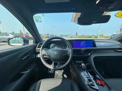 2025 Toyota Crown Signia XLE
