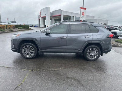 2022 Toyota RAV4 Hybrid XLE Premium