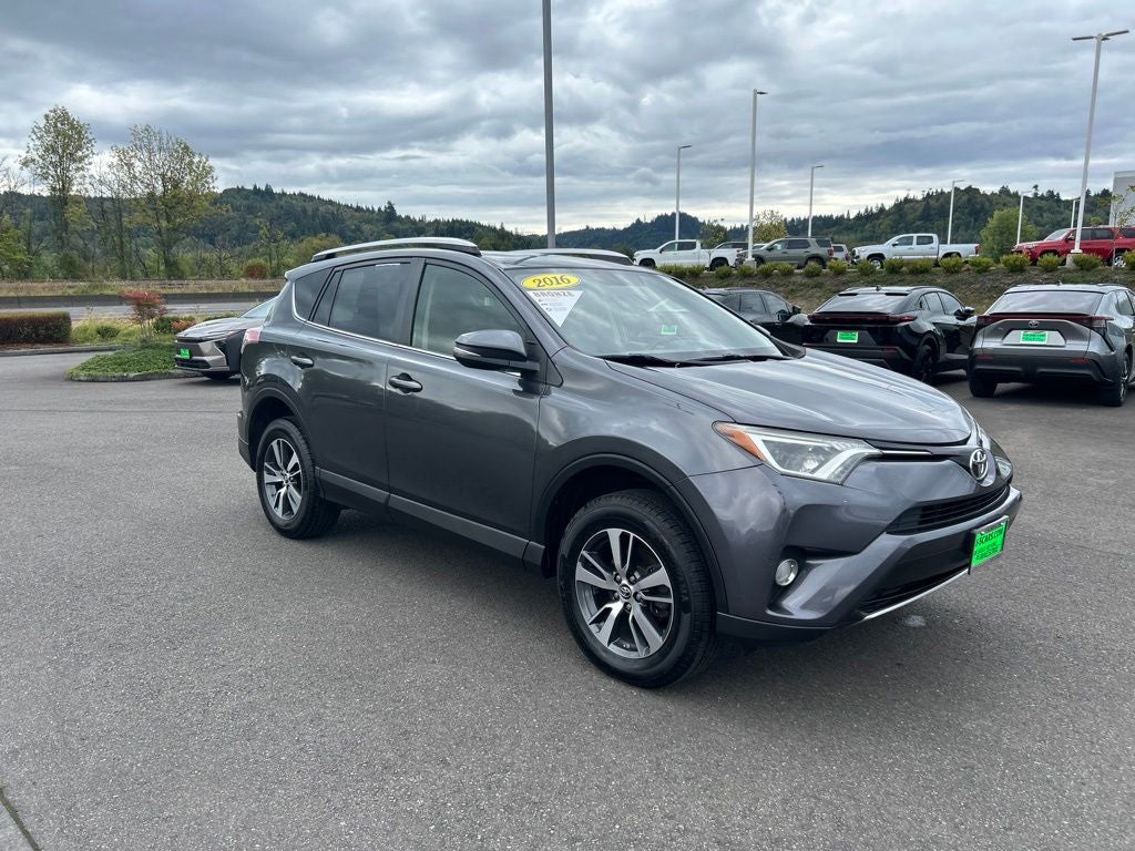 2016 Toyota RAV4 XLE