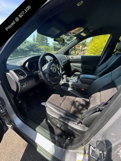 2021 Jeep Grand Cherokee Laredo X 4x4