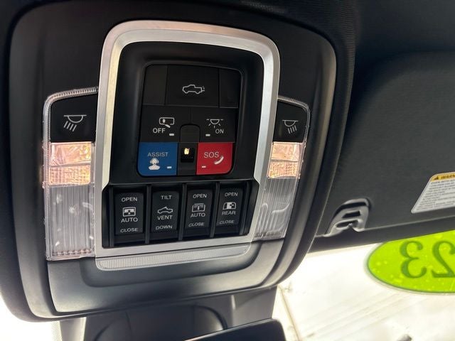 2023 RAM 1500 Limited Crew Cab 4x4 5'7' Box