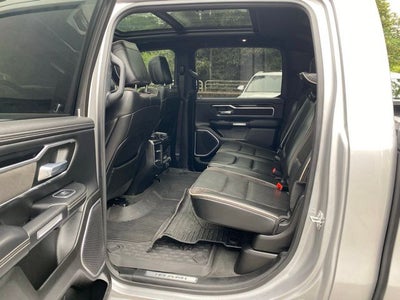 2022 RAM 1500 Laramie Crew Cab 4x4 5'7' Box