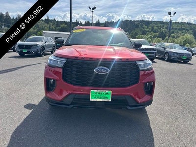 2025 Ford Explorer ST-Line