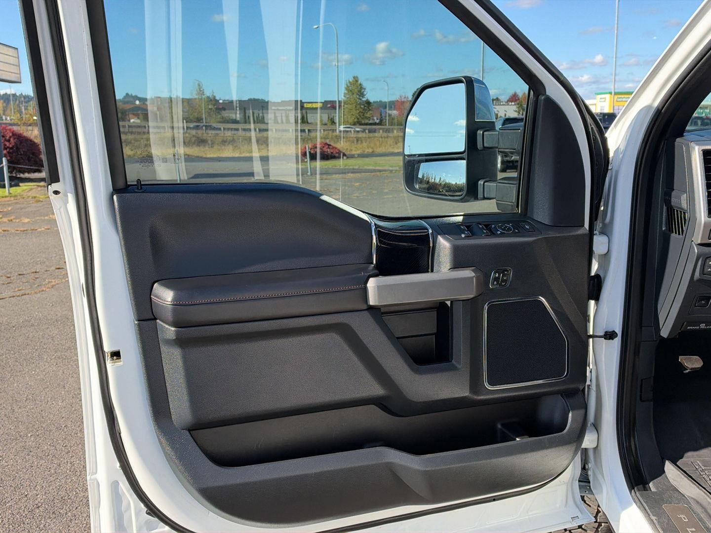 2022 Ford Super Duty F-350 Platinum