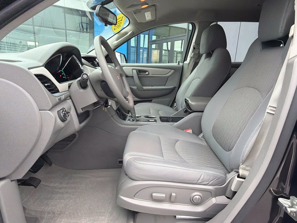 2017 Chevrolet Traverse LS