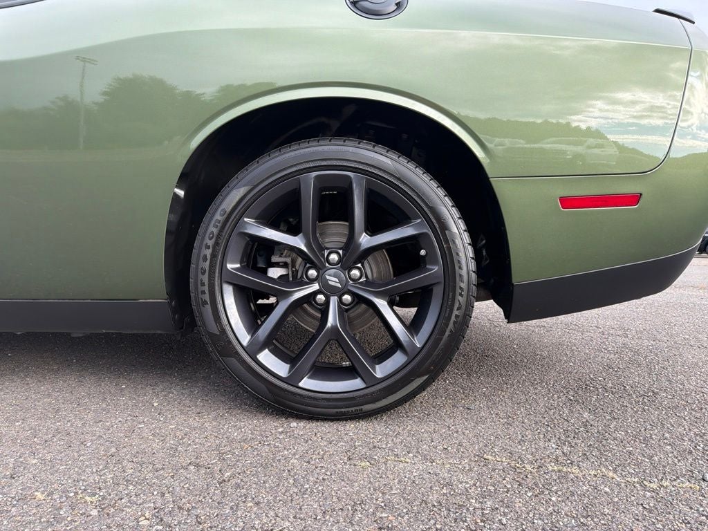 2022 Dodge Challenger SXT