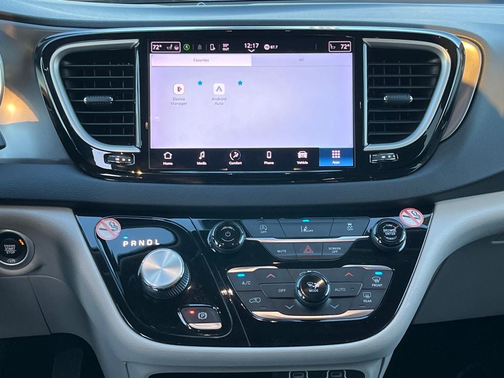 2022 Chrysler Pacifica Touring L