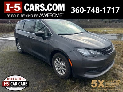 2023 Chrysler Voyager LX