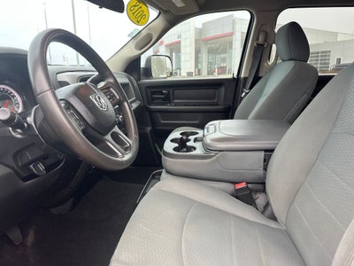2018 RAM 3500 Tradesman Crew Cab 4x4 8' Box