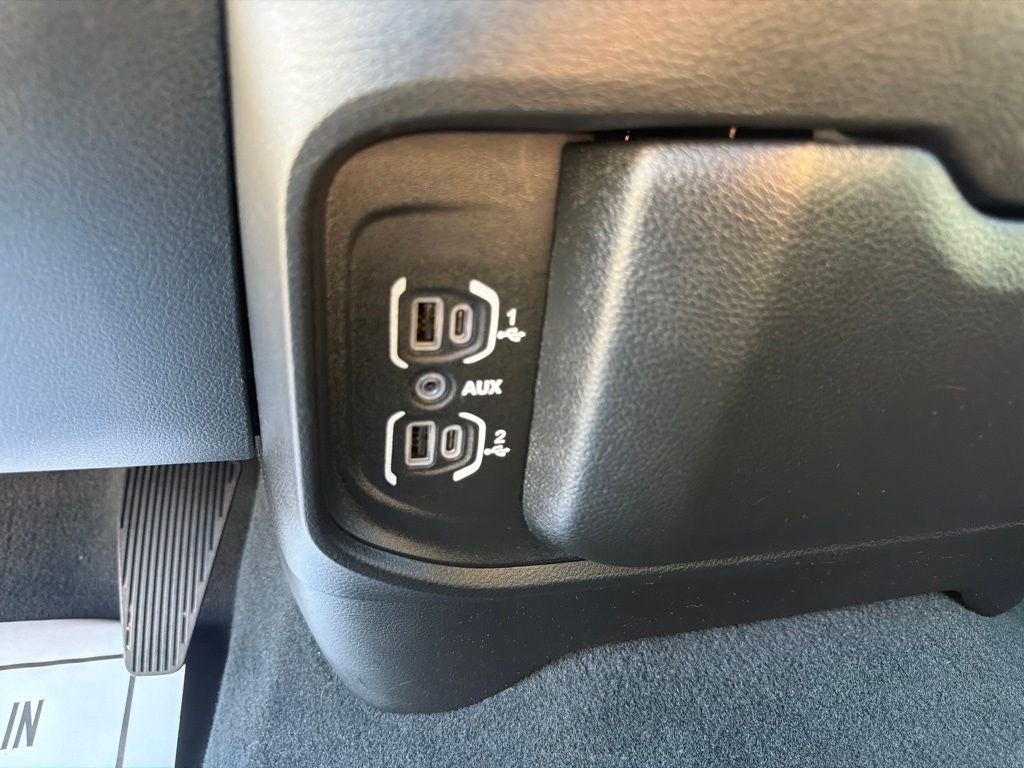 2022 RAM 2500 Big Horn Crew Cab 4x4 6'4' Box
