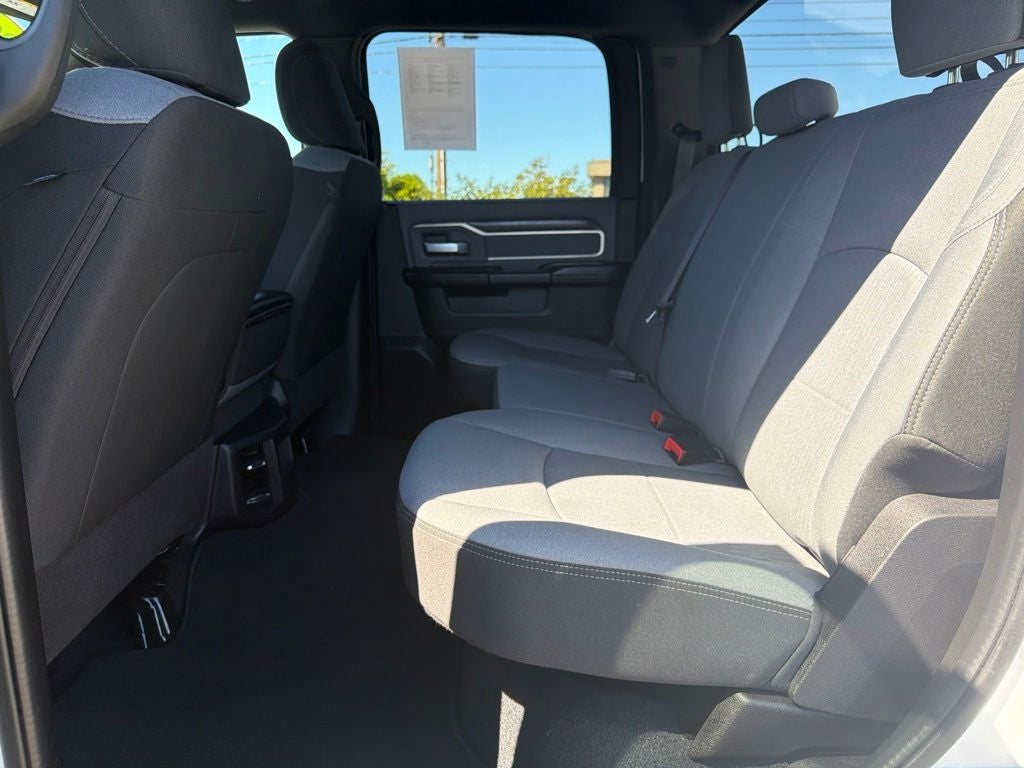 2022 RAM 2500 Big Horn Crew Cab 4x4 6'4' Box