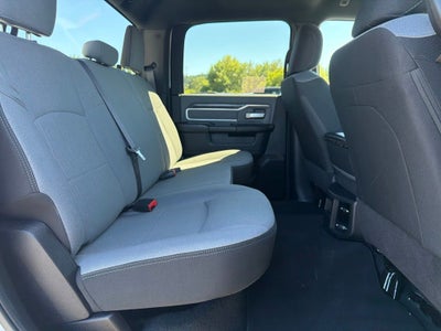 2022 RAM 2500 Big Horn Crew Cab 4x4 6'4' Box