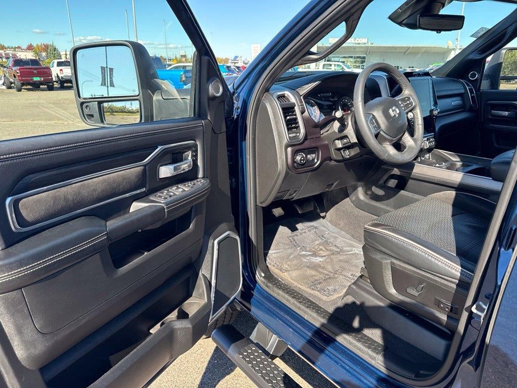 2024 RAM 2500 Laramie Crew Cab 4x4 6'4' Box