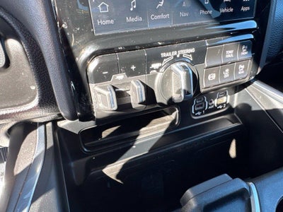 2024 RAM 2500 Laramie Crew Cab 4x4 6'4' Box