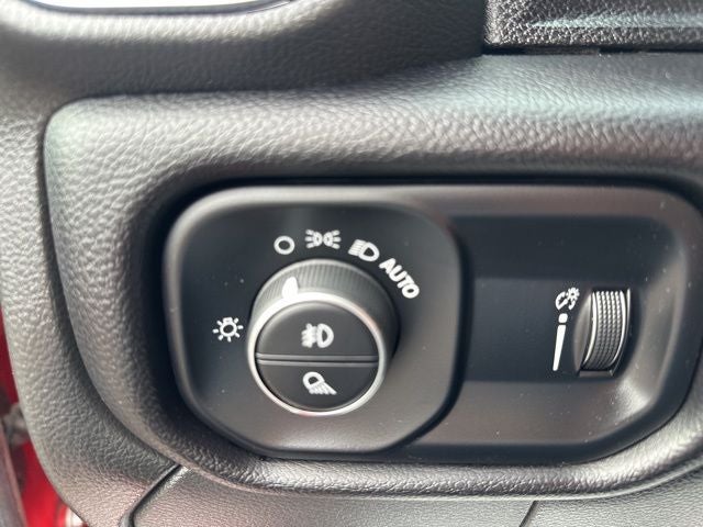 2024 RAM 2500 Big Horn Crew Cab 4x4 8' Box