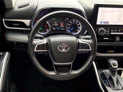 2023 Toyota Highlander Hybrid Hybrid XLE Bronze