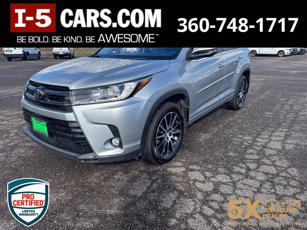 2017 Toyota Highlander SE
