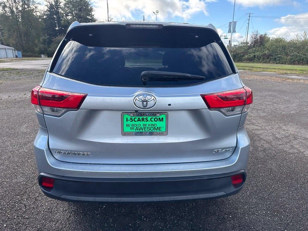 2017 Toyota Highlander SE