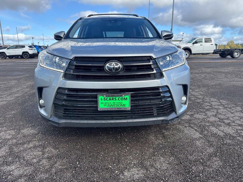 2017 Toyota Highlander SE