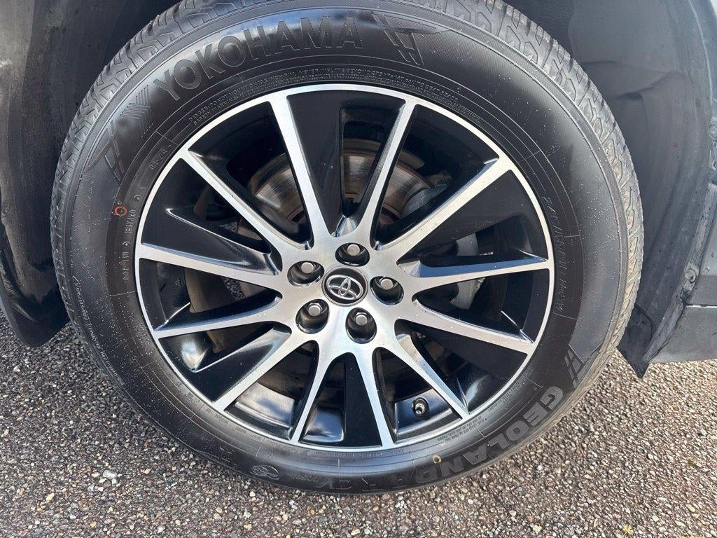 2017 Toyota Highlander SE