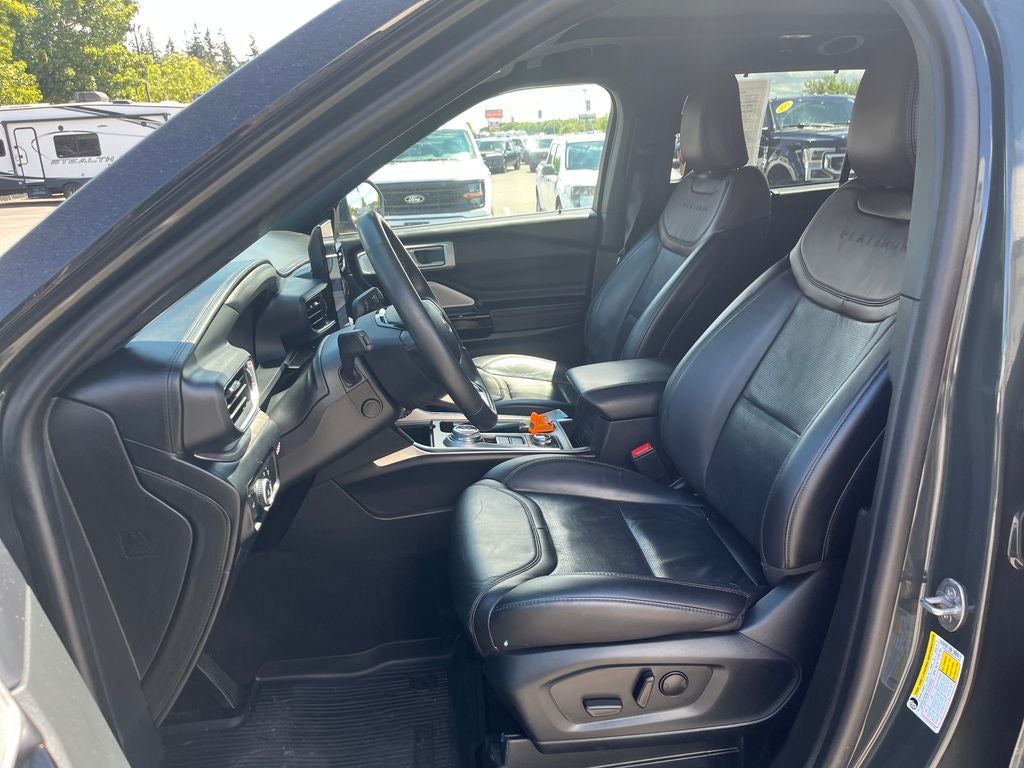 2023 Ford Explorer Platinum