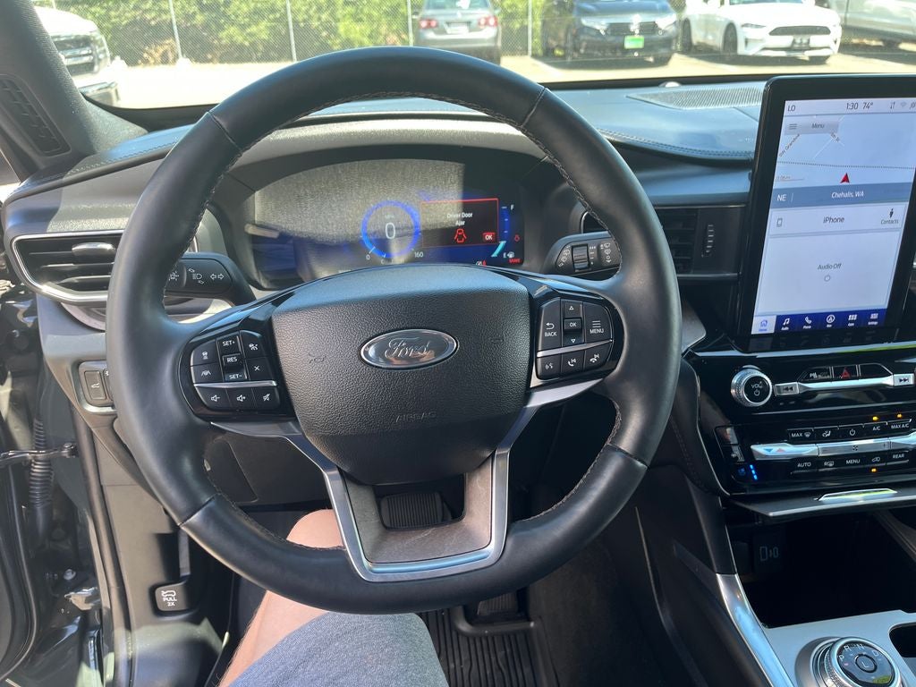 2023 Ford Explorer Platinum
