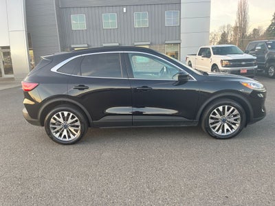 2022 Ford Escape Hybrid Titanium
