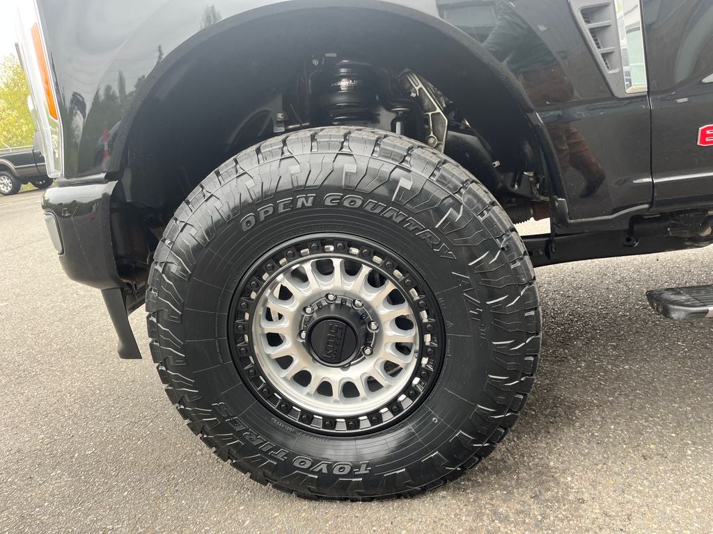 2023 Ford F-350SD Platinum