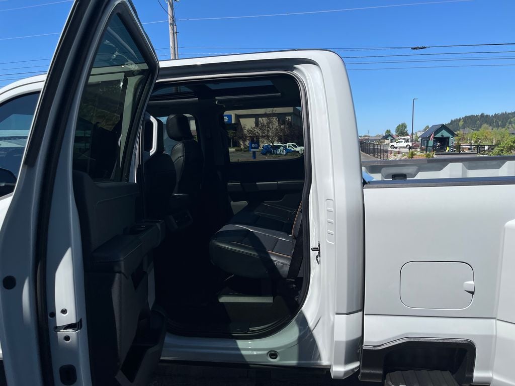 2025 Ford F-450SD Lariat DRW