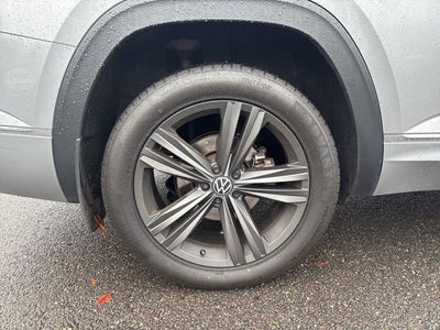 2021 Volkswagen Atlas 3.6L V6 SE w/Technology R-Line