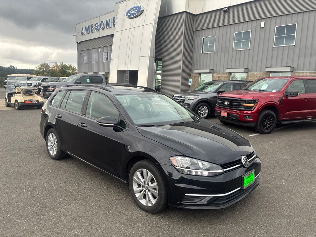 2019 Volkswagen Golf SportWagen S 4Motion