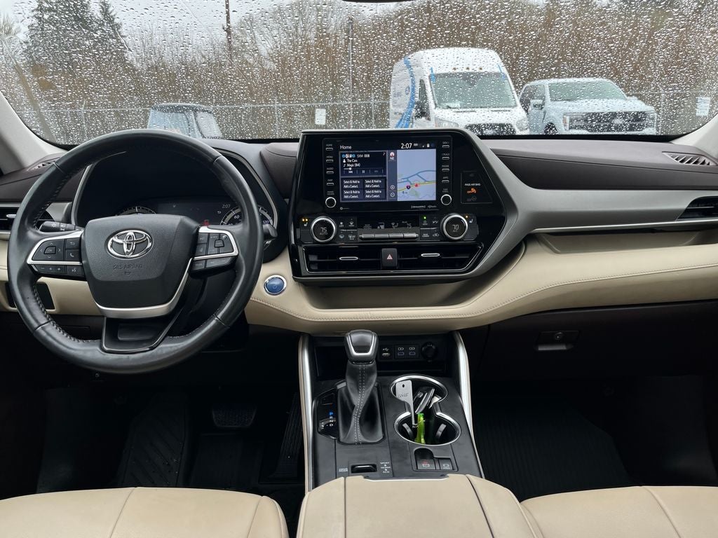 2022 Toyota Highlander Hybrid XLE